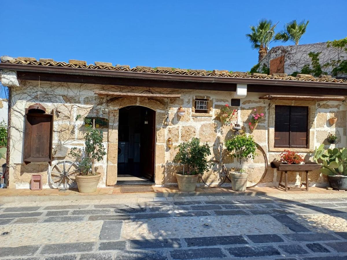 La Virgy Per Noto With Share Swimming Pool With Wonderful Sea View Vila Avola Exterior foto