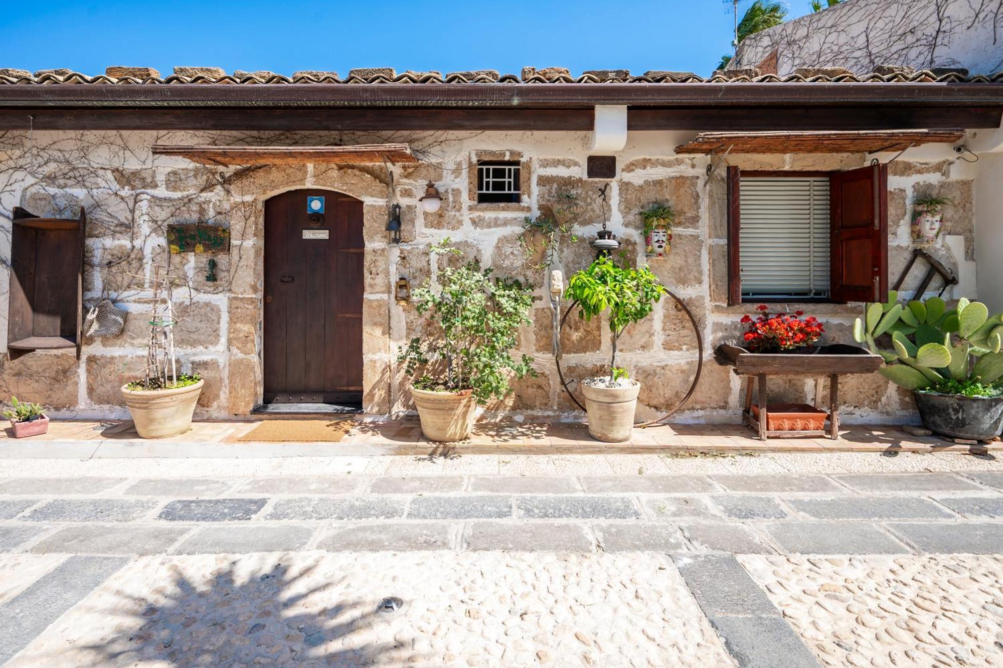 La Virgy Per Noto With Share Swimming Pool With Wonderful Sea View Vila Avola Exterior foto